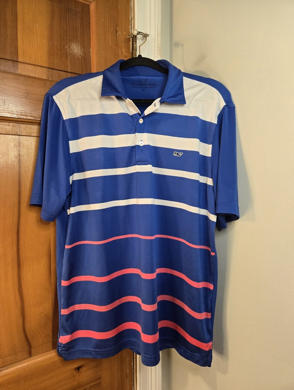 Vineyard Vines Men’s Royal Performance Blue Polo with White and Pink Stripes